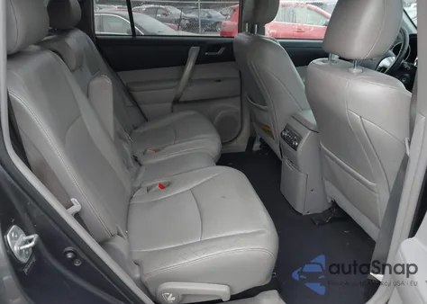 2013 Toyota Highlander Se V6 from USA, damaged, VIN 5TDBK3EH8DS238037